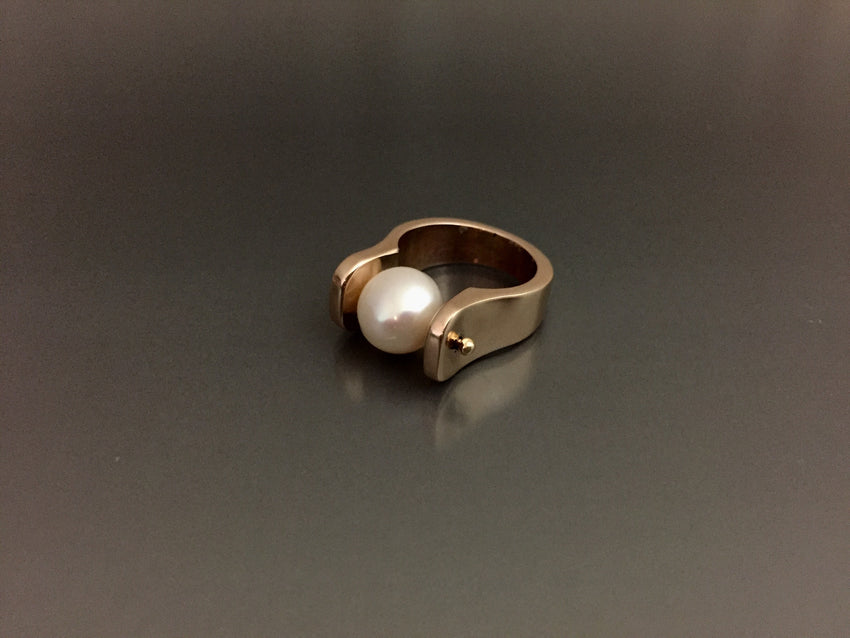 Bronze Ring with Large Pearl