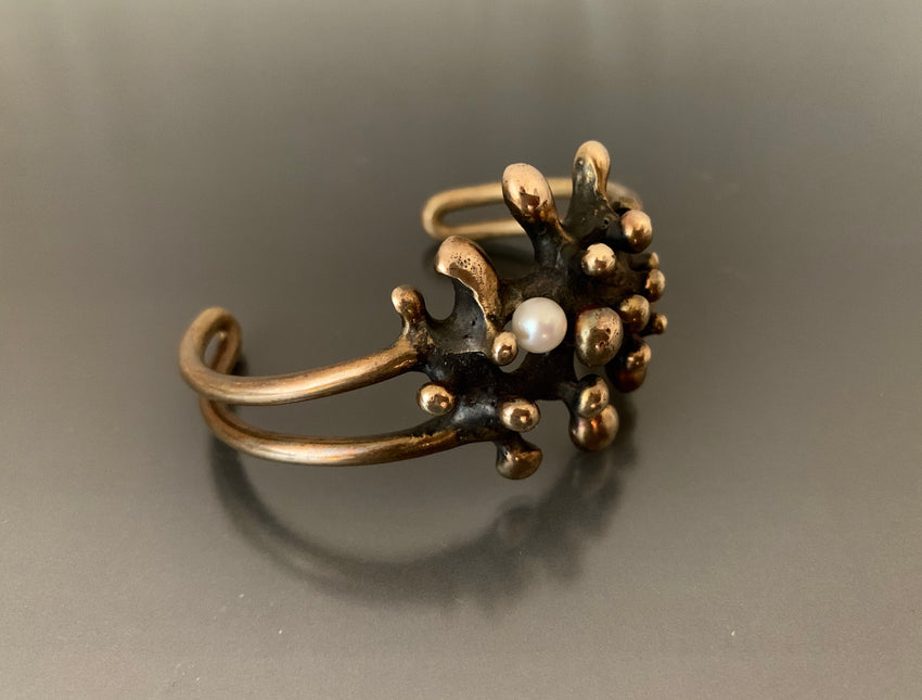 Vintage Bracelet Bronze with Pearl
