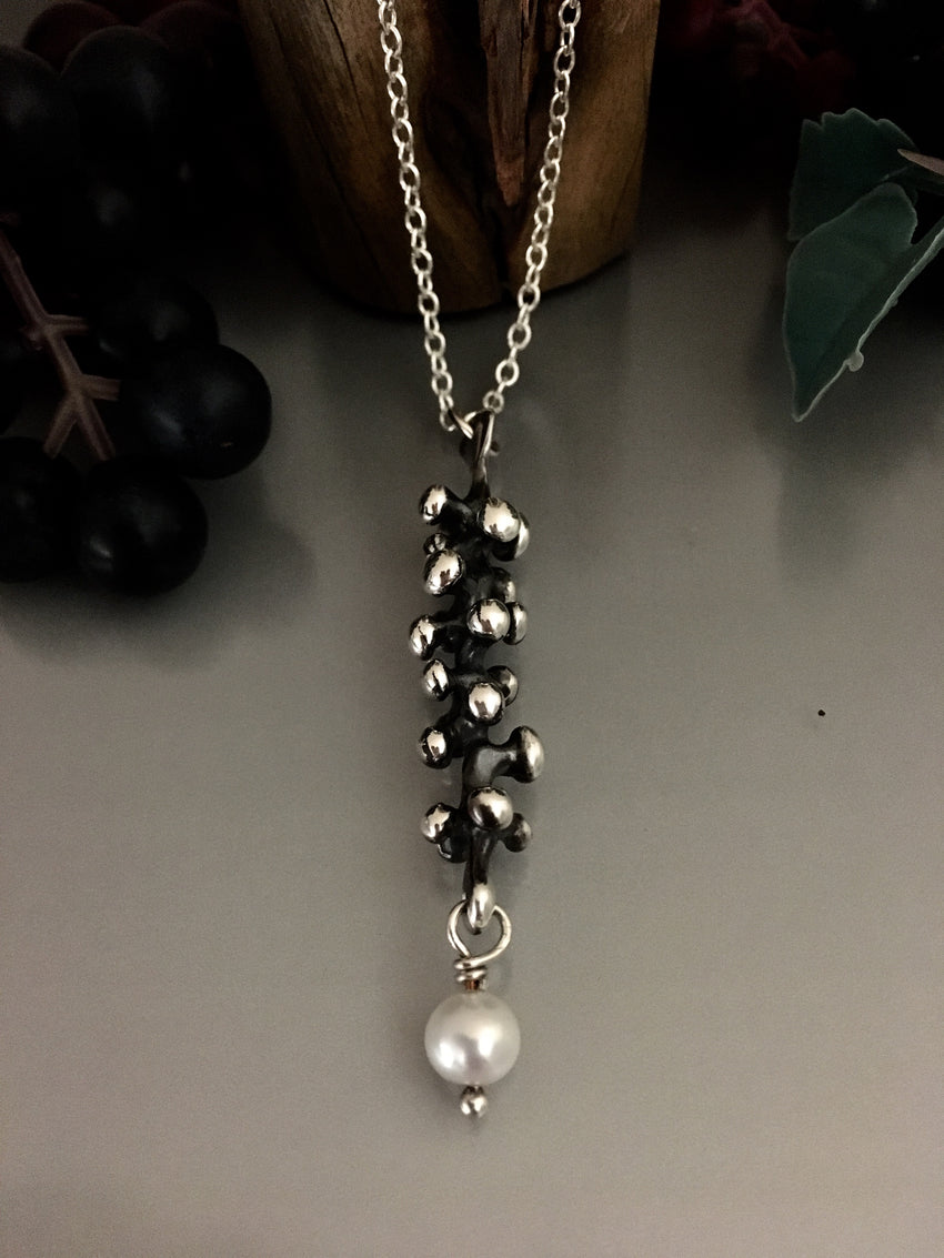 Sterling Silver Grape Vine Necklace with Pearl